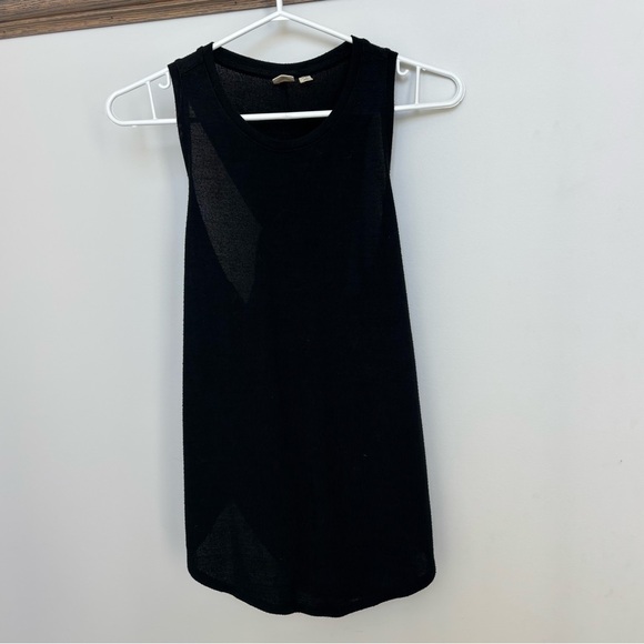 GAP Tops - GAP Charcoal Crew Neck Tee